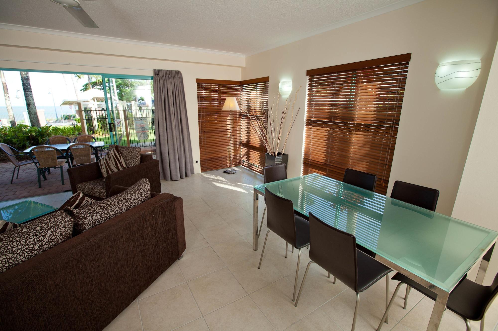 Coral Sands Beachfront Resort Trinity Beach Eksteriør bilde