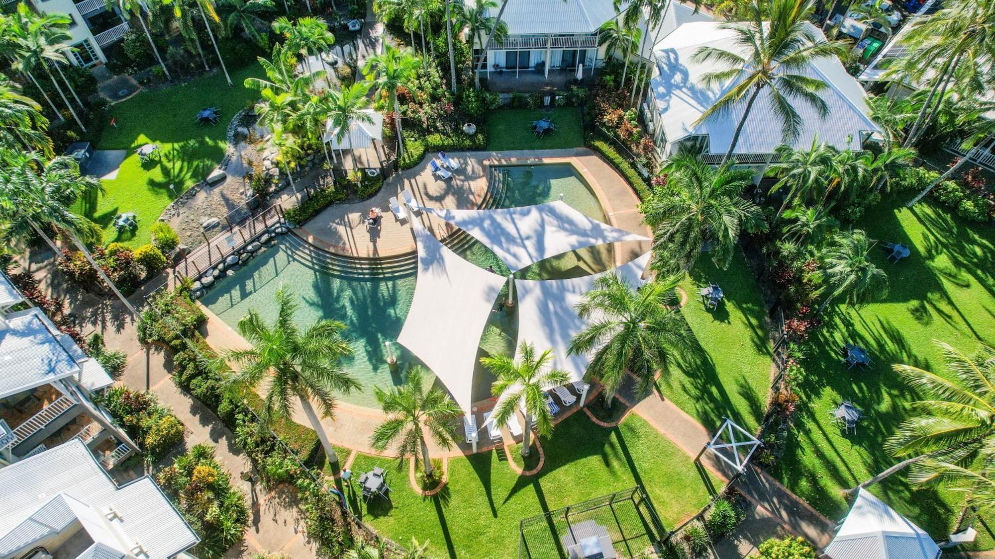 Coral Sands Beachfront Resort Trinity Beach Eksteriør bilde