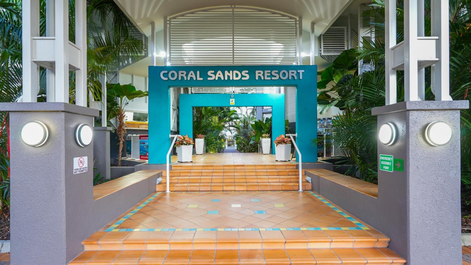 Coral Sands Beachfront Resort Trinity Beach Eksteriør bilde