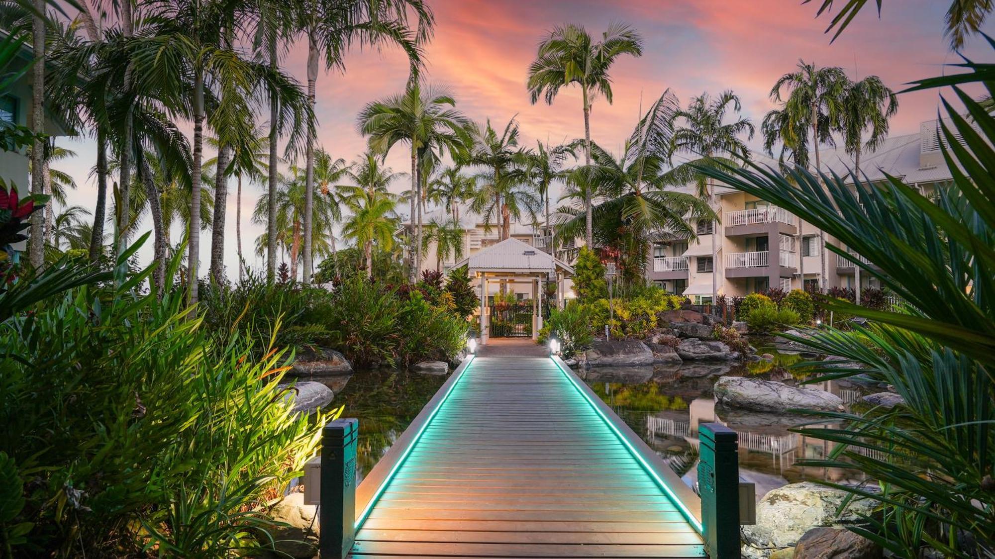 Coral Sands Beachfront Resort Trinity Beach Eksteriør bilde