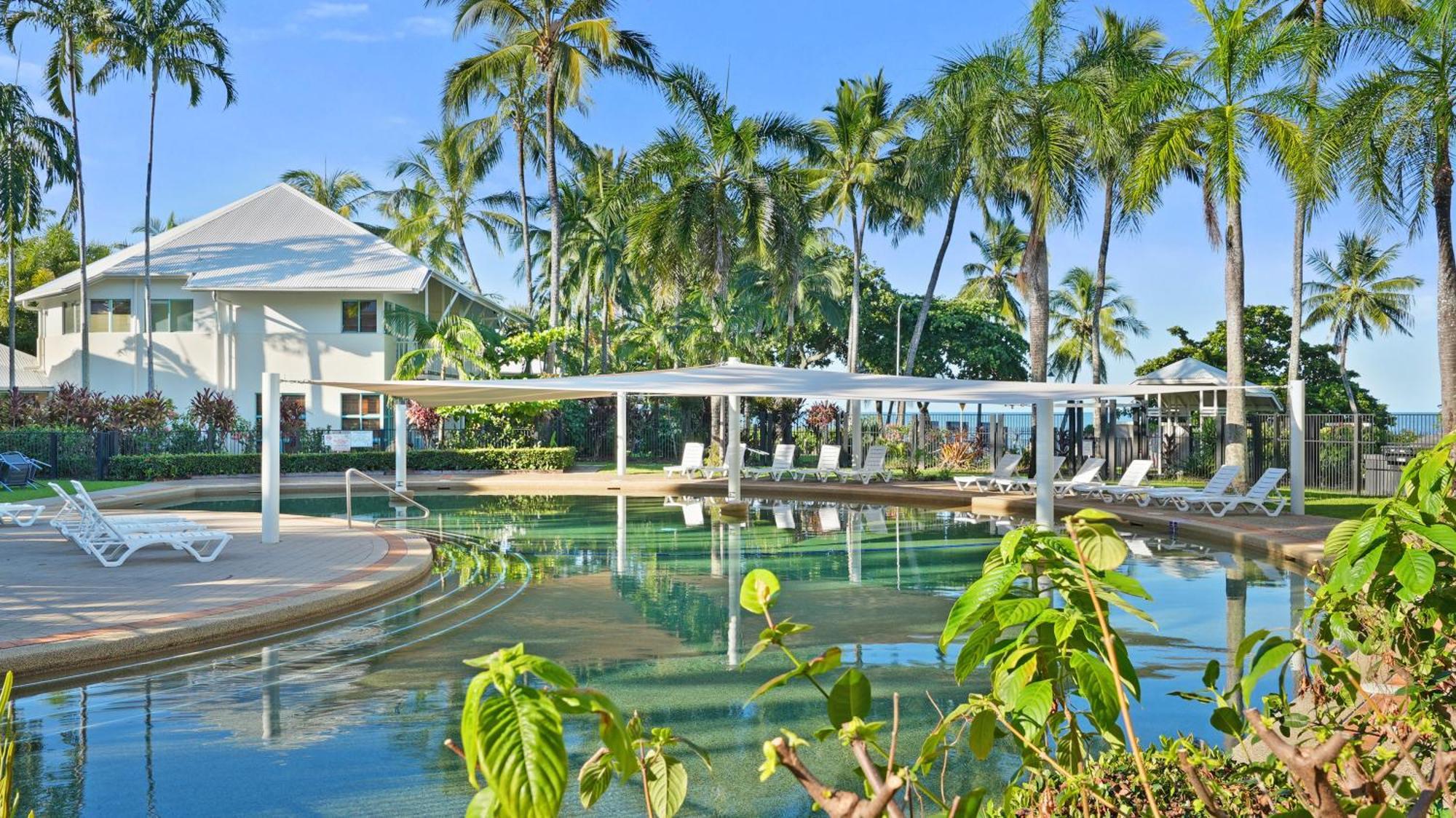 Coral Sands Beachfront Resort Trinity Beach Eksteriør bilde