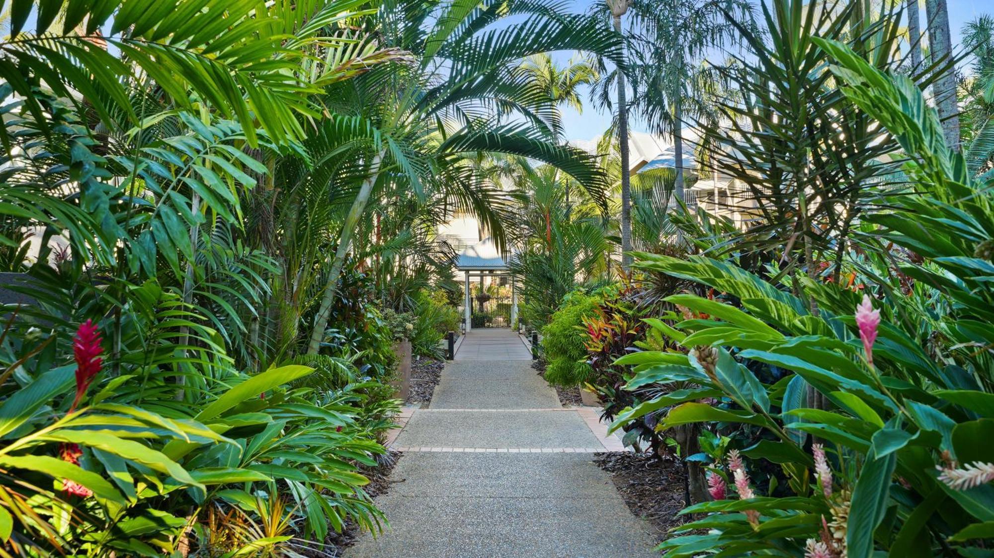 Coral Sands Beachfront Resort Trinity Beach Eksteriør bilde