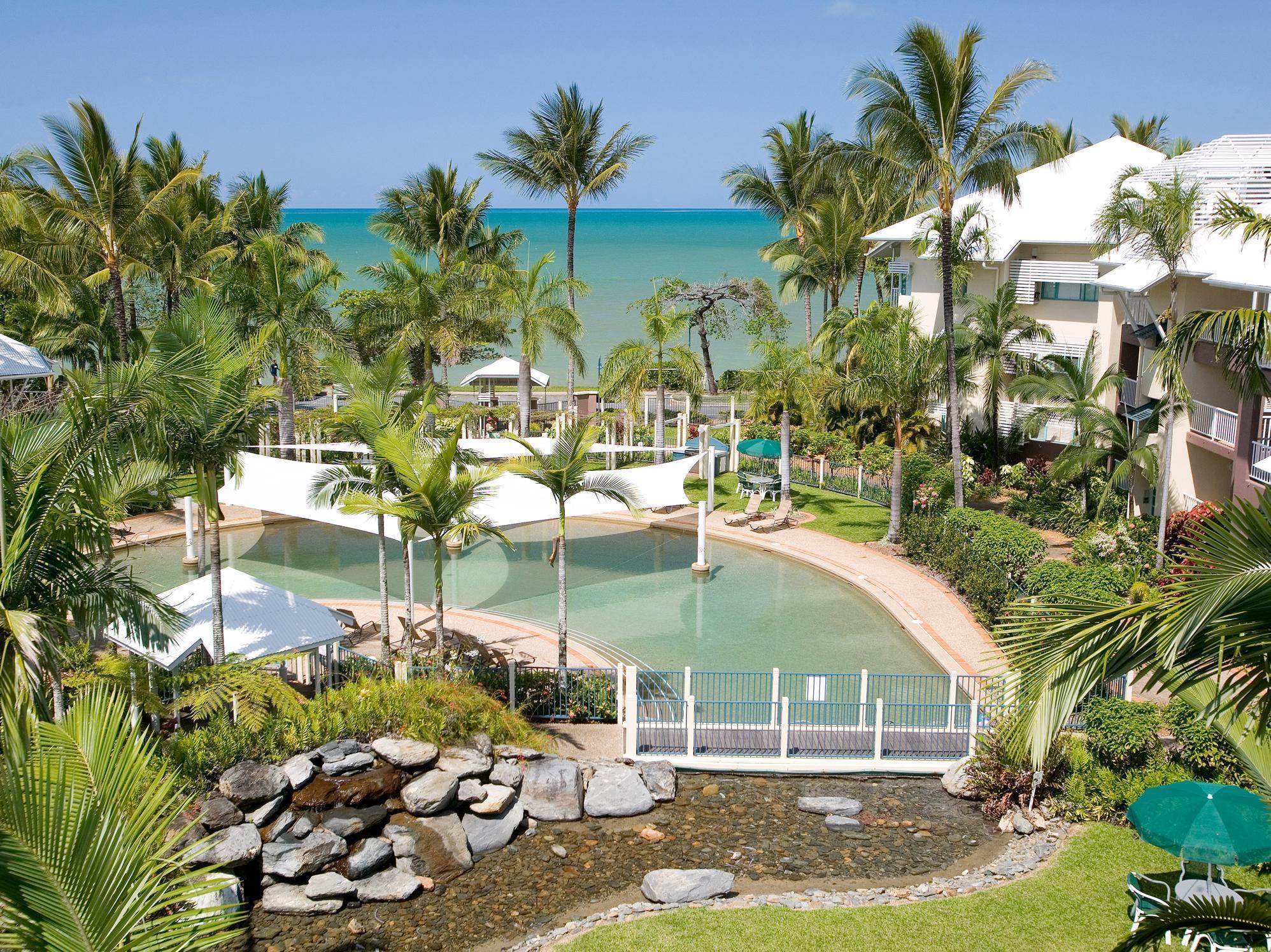 Coral Sands Beachfront Resort Trinity Beach Eksteriør bilde