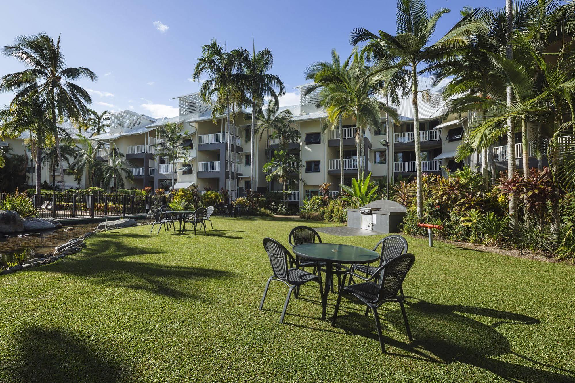 Coral Sands Beachfront Resort Trinity Beach Eksteriør bilde